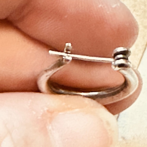 925 Sterling Silver Oval Hoop Earrings Top Bar Snap EUC - Picture 7 of 13